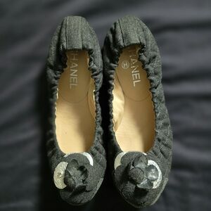 Chanel flats